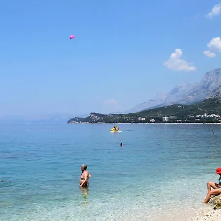 16037d Διαμέρισμα *