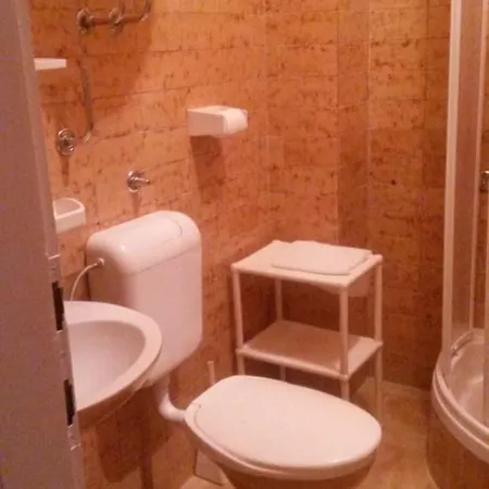 16037d Διαμέρισμα *